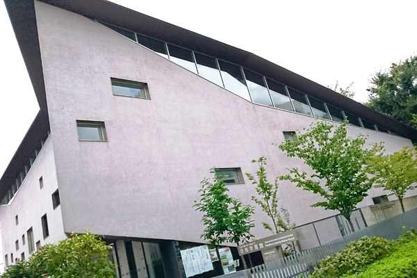 実践学園 中学・高等学校　自由学習館